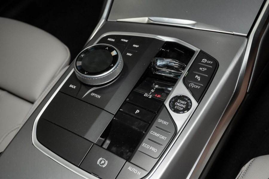 2025 BMW 3 Series G20 LCI II 340i M Sport Sedan