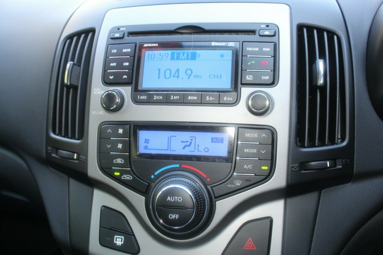 2011 Hyundai i30 FD MY11 SLX Hatch Image 27