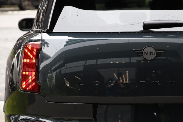 2026 MINI Countryman U25 S JCW Sport SUV image 7