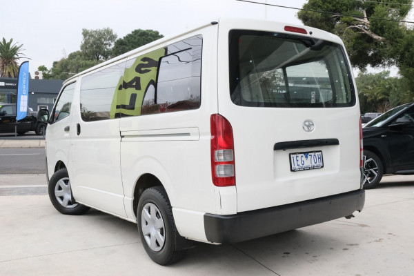 2015 Toyota HiAce KDH  Van Image 2
