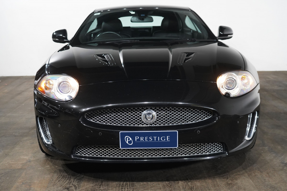 2010 Jaguar Xkr 5.0 Sc V8 Coupe Image 3
