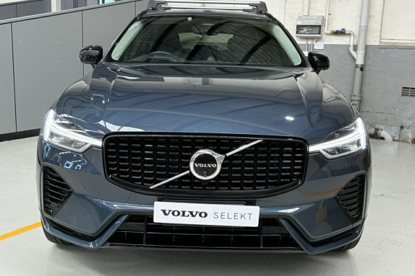 2022 MY23 Volvo XC60 UZ Recharge Ultimate T8 Plug-in Hybrid SUV Image 2