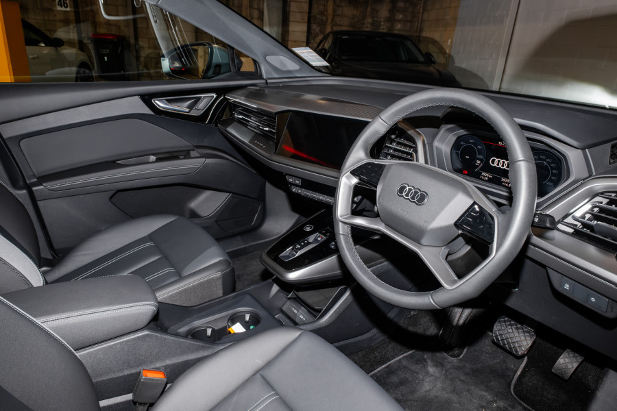 2025 Audi Q4 e-tron F4 45 SUV