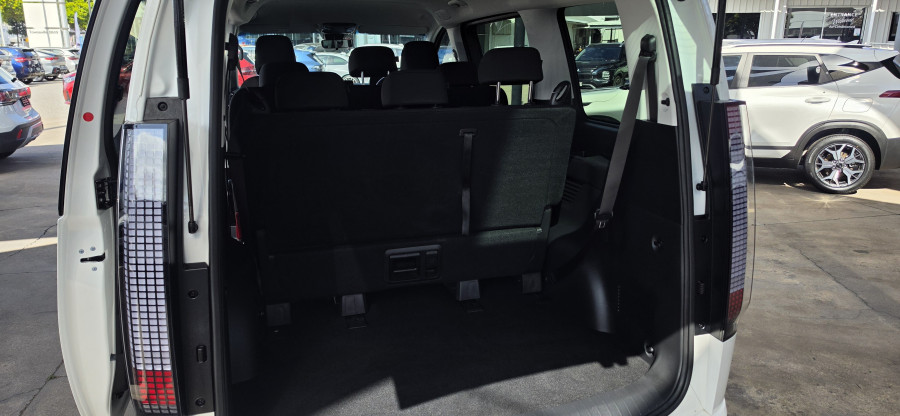 2025 MY26 Hyundai Staria US4.V3 SUV Image 12