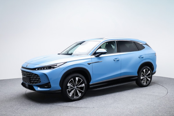 2026 MY25 MG HS AS33 Super Hybrid Essence SUV Image 4