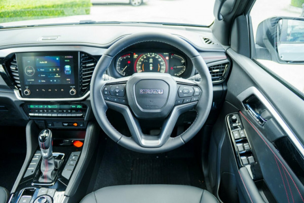 2026 MY25.5 Isuzu MU-X RJ X-TERRAIN SUV Image 13