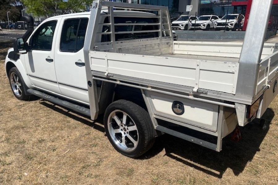 2013 Nissan Navara D40 Series 5 ST-X 550 4x4 D/C Pickup Ute Image 9