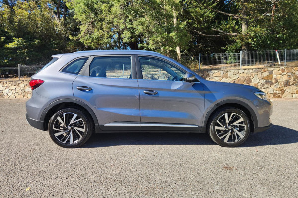 2025 MG ZS ZS32 Essence Turbo SUV