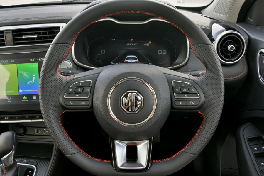 2024 MG ZST S13 Essence SUV Image 8
