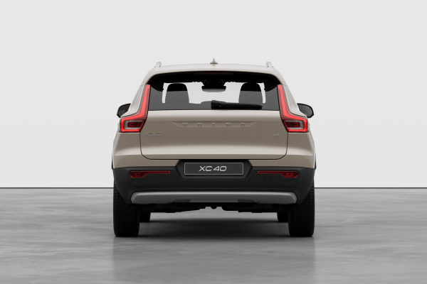 2026 Volvo XC40 XZ Plus B4 SUV