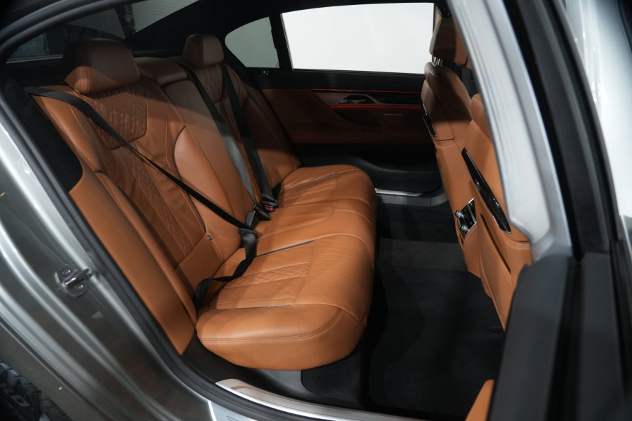 2019 BMW 7 Series 30ld Sedan Image 24
