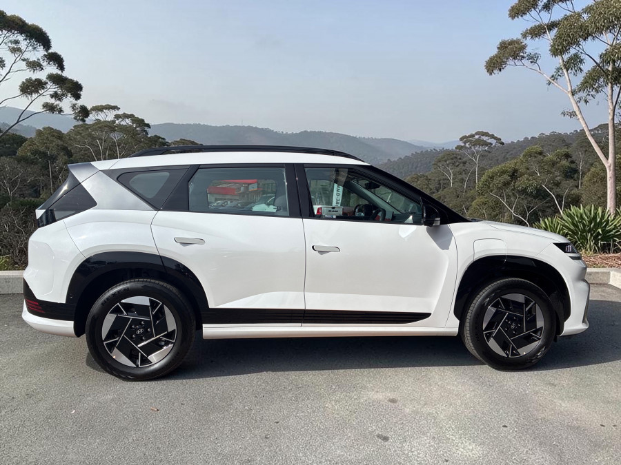 2026 Hyundai ELEXIO OE1.V1  SUV Image 3