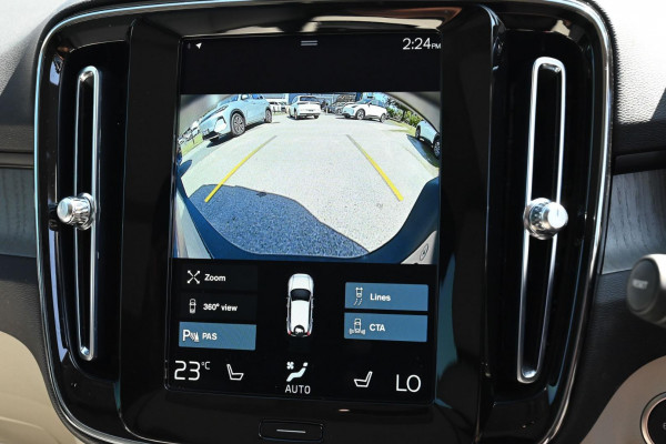 2022 Volvo XC40 XZ T4 Inscription SUV Image 19