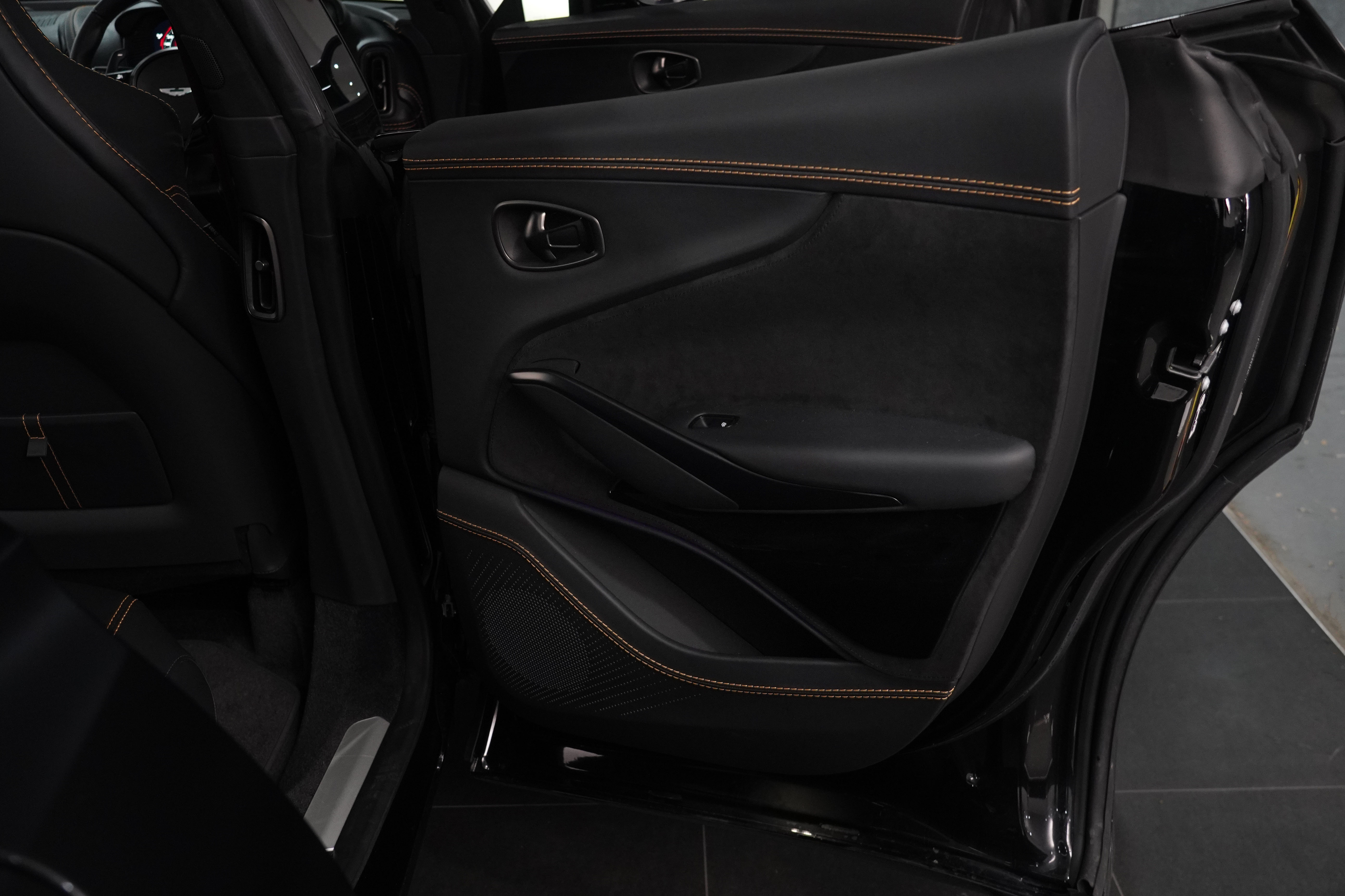 2022 Aston Martin DBX 707 SUV Image 45