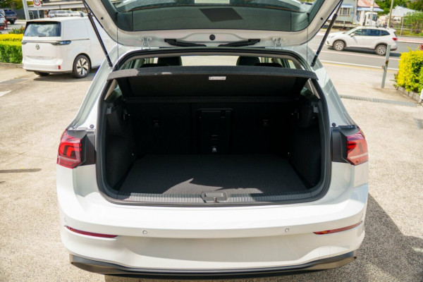 2026 Volkswagen Golf 8.5 110TSI Life Hatch Image 8