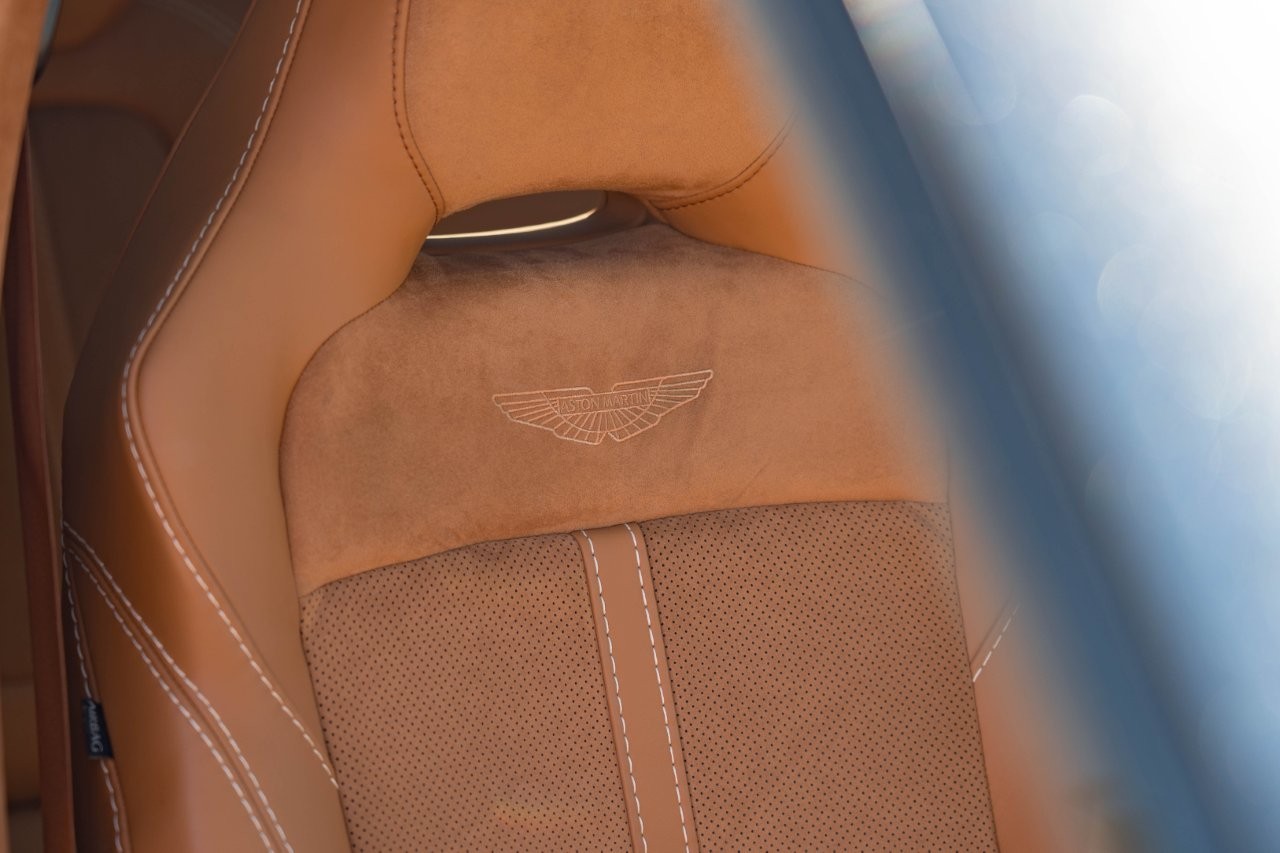 2023 Aston Martin DBX 707 SUV Image 10