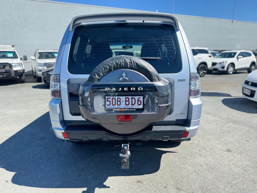 2010 Mitsubishi Pajero NT GLX SUV Image 9