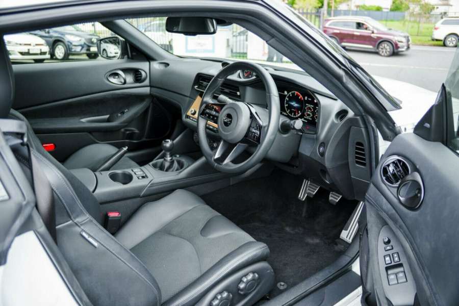 2022 MY23 Nissan Z Z34  Coupe Image 9