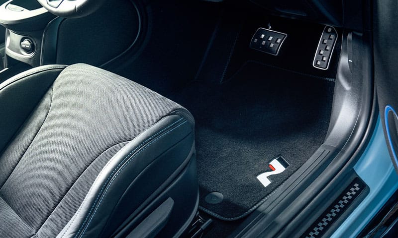 Tailored N carpet floor mats Image