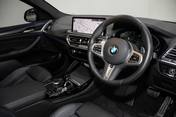 2023 BMW X4 xDrive30i M Sport SUV image 17