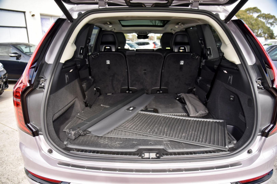 2025 MY26 Volvo XC90 L Series Ultra B5 Dark SUV Image 21