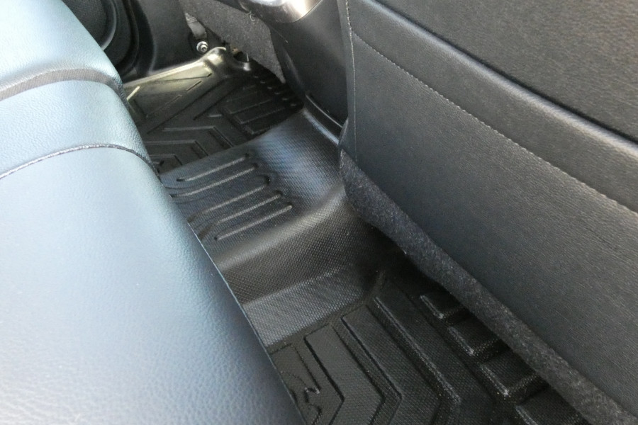 2021 Toyota HiLux GUN126R SR5 + PREMIUM INTERIOR 4X4 Ute Image 13