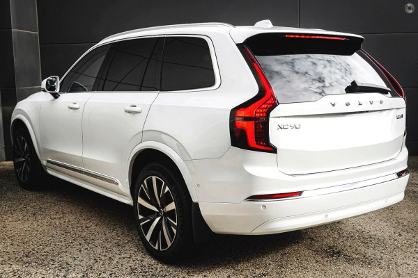 2026 Volvo XC90 L Series Plus B5 Bright SUV Image 4