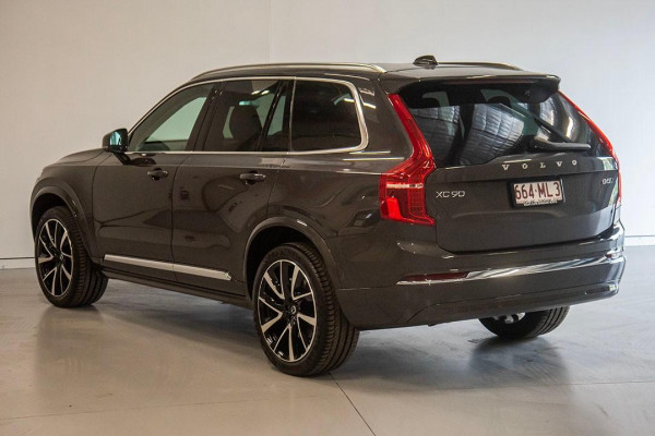 2024 Volvo XC90  Ultimate B5 Bright SUV Image 4
