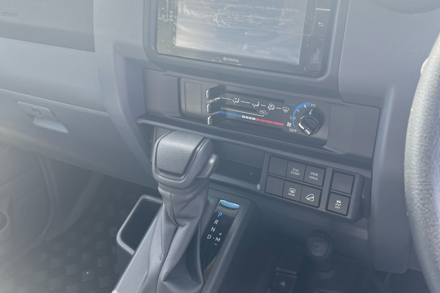 2025 MYon Toyota LandCruiser GDJL79R (Cab Chassis) WorkMate Double-Cab Cab-Chassis Image 11
