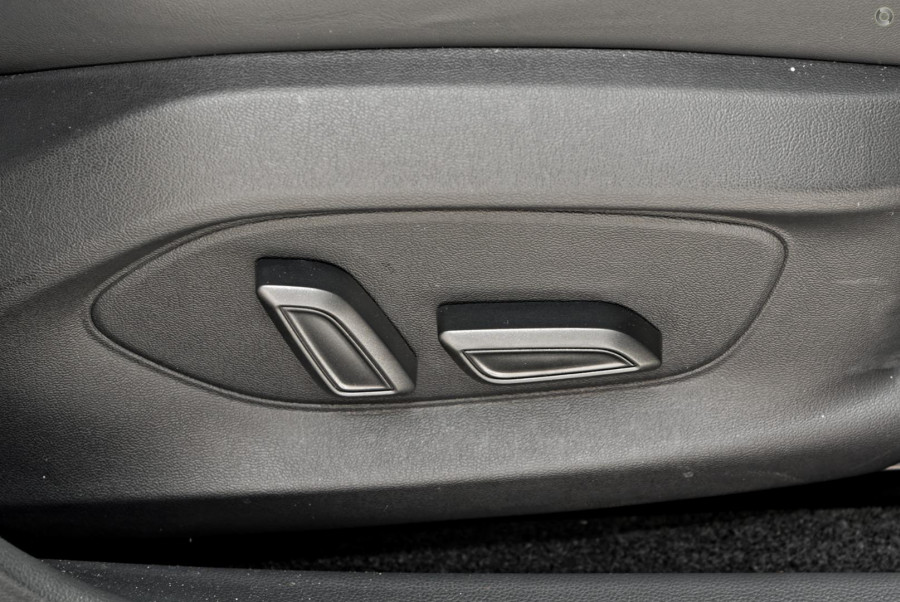 2024 MG MG4 MEH32 Essence 64 150kW Hatch Image 13