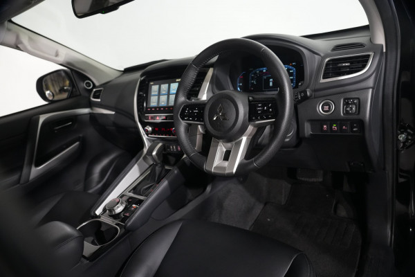 2025 Mitsubishi Pajero Sport Exceed SUV Image 10