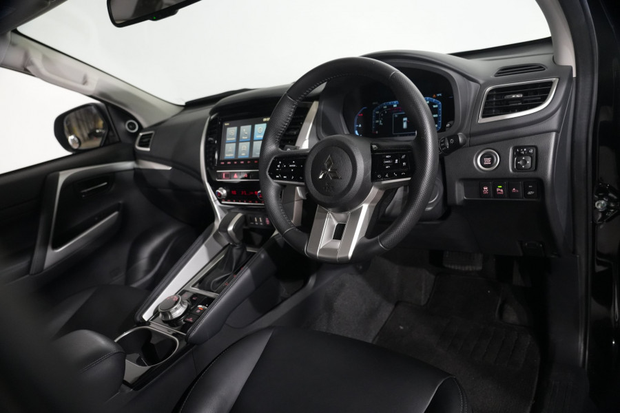 2025 Mitsubishi Pajero Sport Exceed SUV Image 10