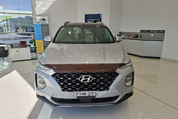 2018 Hyundai Santa Fe DM5 Series II Highlander SUV Image 2