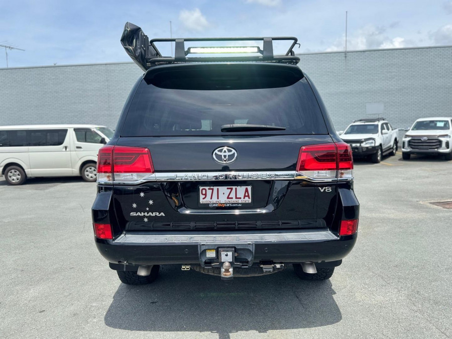 2019 Toyota LandCruiser VDJ200R VX SUV Image 9