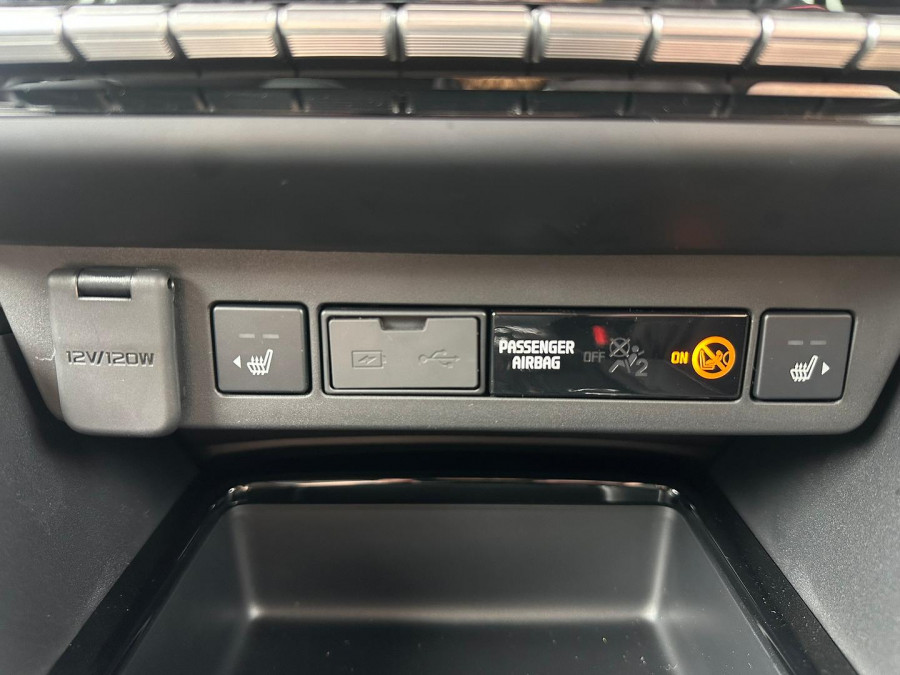 2025 MY25.5 Isuzu MU-X RJ LS-T SUV Image 17