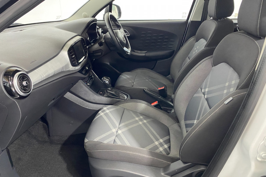 2022 MG MG3 SZP1 Core Hatch Image 8