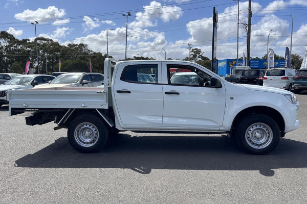 2023 Isuzu D-MAX RG SX Cab Chassis Image 9