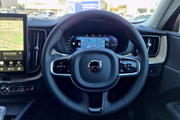 2026 Volvo XC60 UZ Plus T8 Plug-in Hybrid Dark SUV Image 19