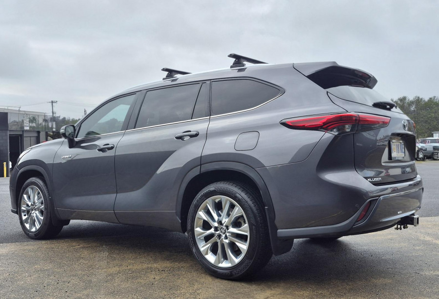 2022 Toyota Kluger AXUH78R Grande SUV Image 3