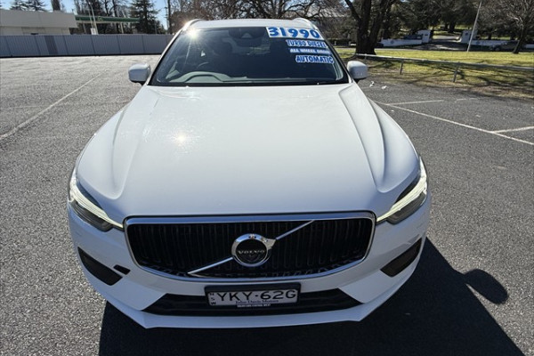 2020 MY21 Volvo XC60 UZ D4 Momentum SUV Image 8
