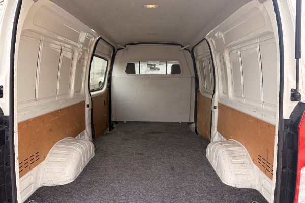 2021 Toyota HiAce GDH300R  Crew Van Image 7