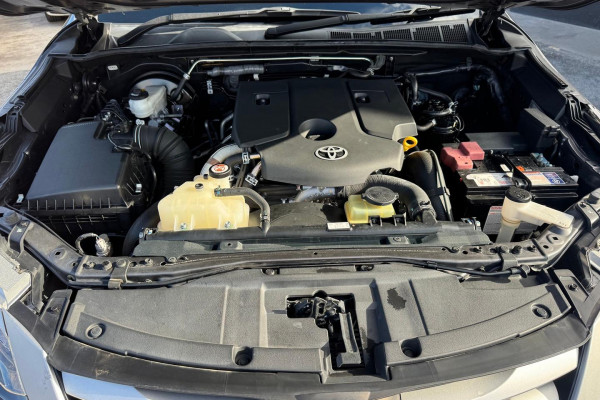 2018 Toyota Fortuner GUN156R GX SUV Image 24