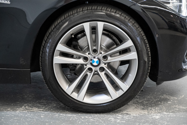 2016 BMW 3 Series 18i Sport Line Sedan Image 5