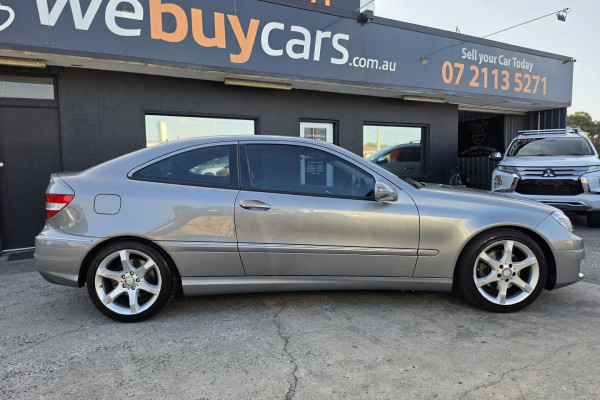 2010 Mercedes-Benz CLA-Class CL203 CLC200 Kompressor Coupe Image 6