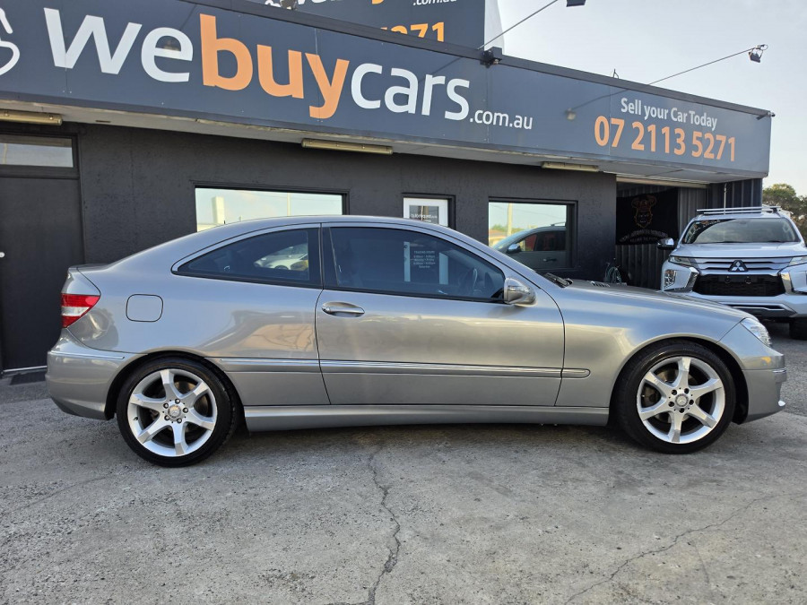 2010 Mercedes-Benz CLA-Class CL203 CLC200 Kompressor Coupe Image 6