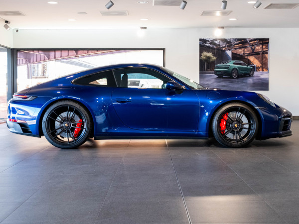 2022 Porsche 911 992 Carrera GTS Coupe image 5