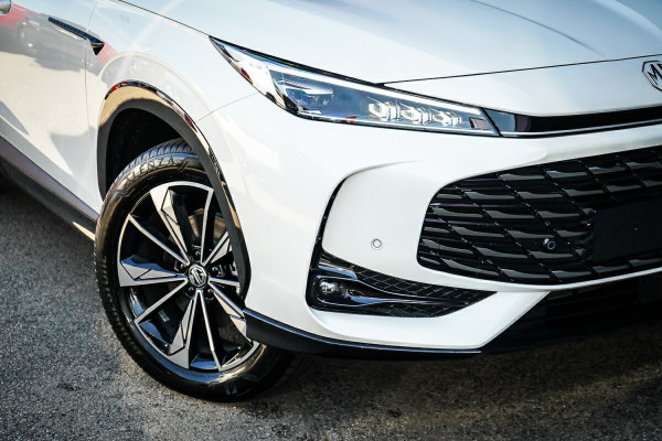 2025 MG HS AS33 Essence SUV Image 2