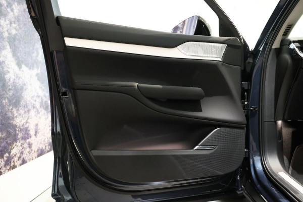 2026 Volvo EX90  Ultra Twin Motor Performance SUV Image 28