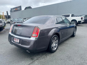 2015 MY14 Chrysler 300 LX C Sedan