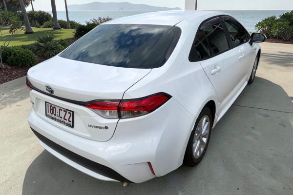 2021 Toyota Corolla ZWE211R SX Hybrid Sedan Image 3